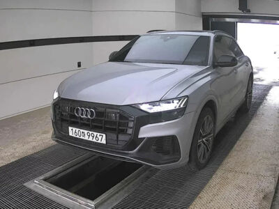 Audi Q8 55 TFSI Quattro Premium 2021