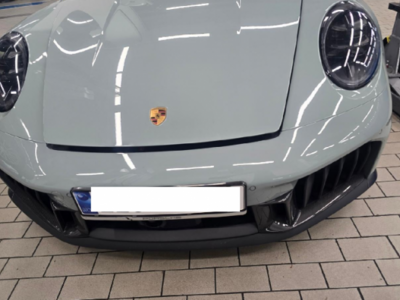 Porsche 911 Carrera 4 GTS Cabriolet 2025